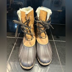COPY - Eddie Bauer size 10 duck boots